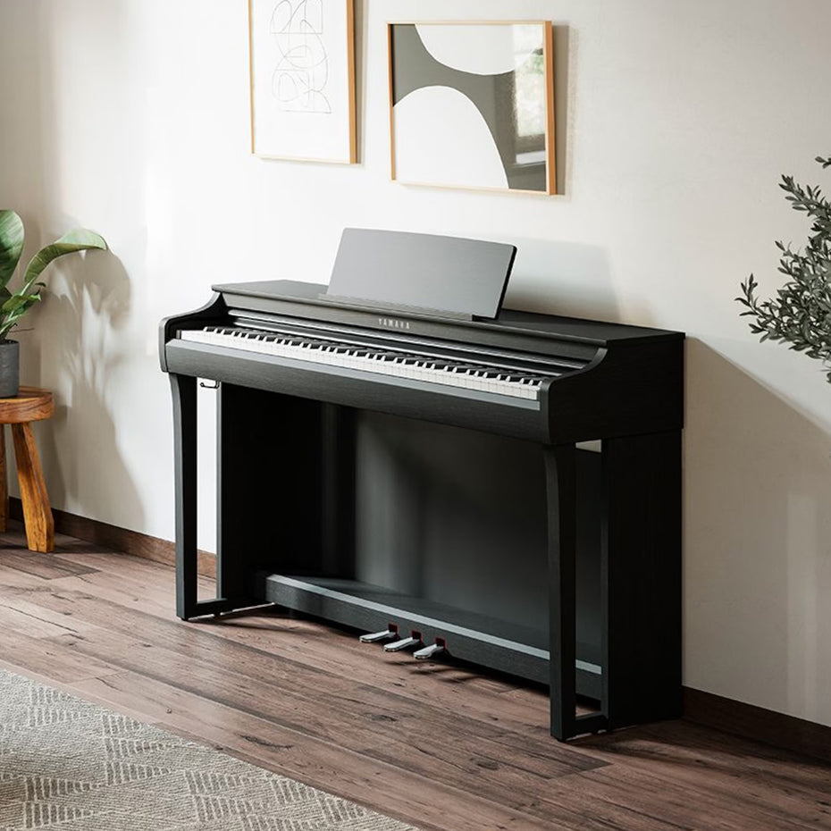 CLP825B,CLP825PE,CLP825R - Yamaha Clavinova CLP825 digital piano Black