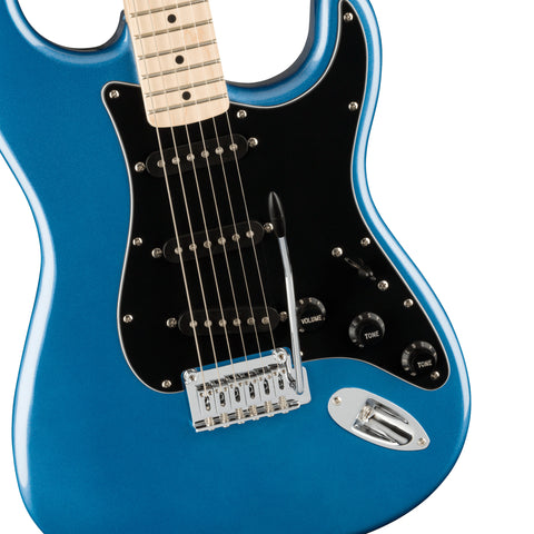 037-8003-502 - Fender Squier Affinity Series Stratocaster electric guitar Lake Placid Blue