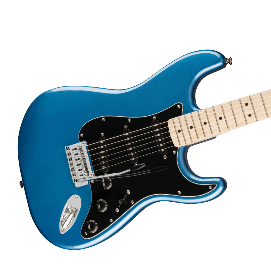 037-8003-502 - Fender Squier Affinity Series Stratocaster electric guitar Lake Placid Blue